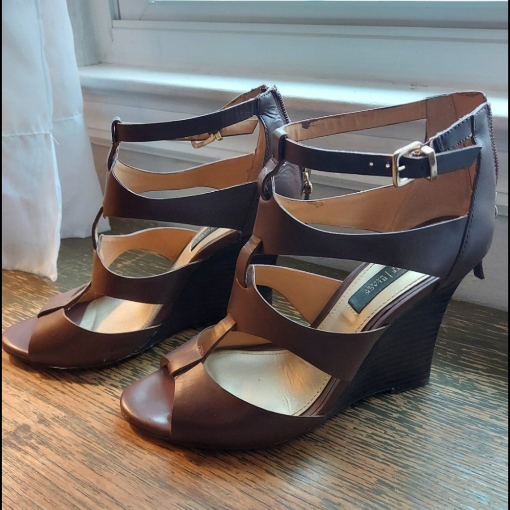 White House Black Market Wedges